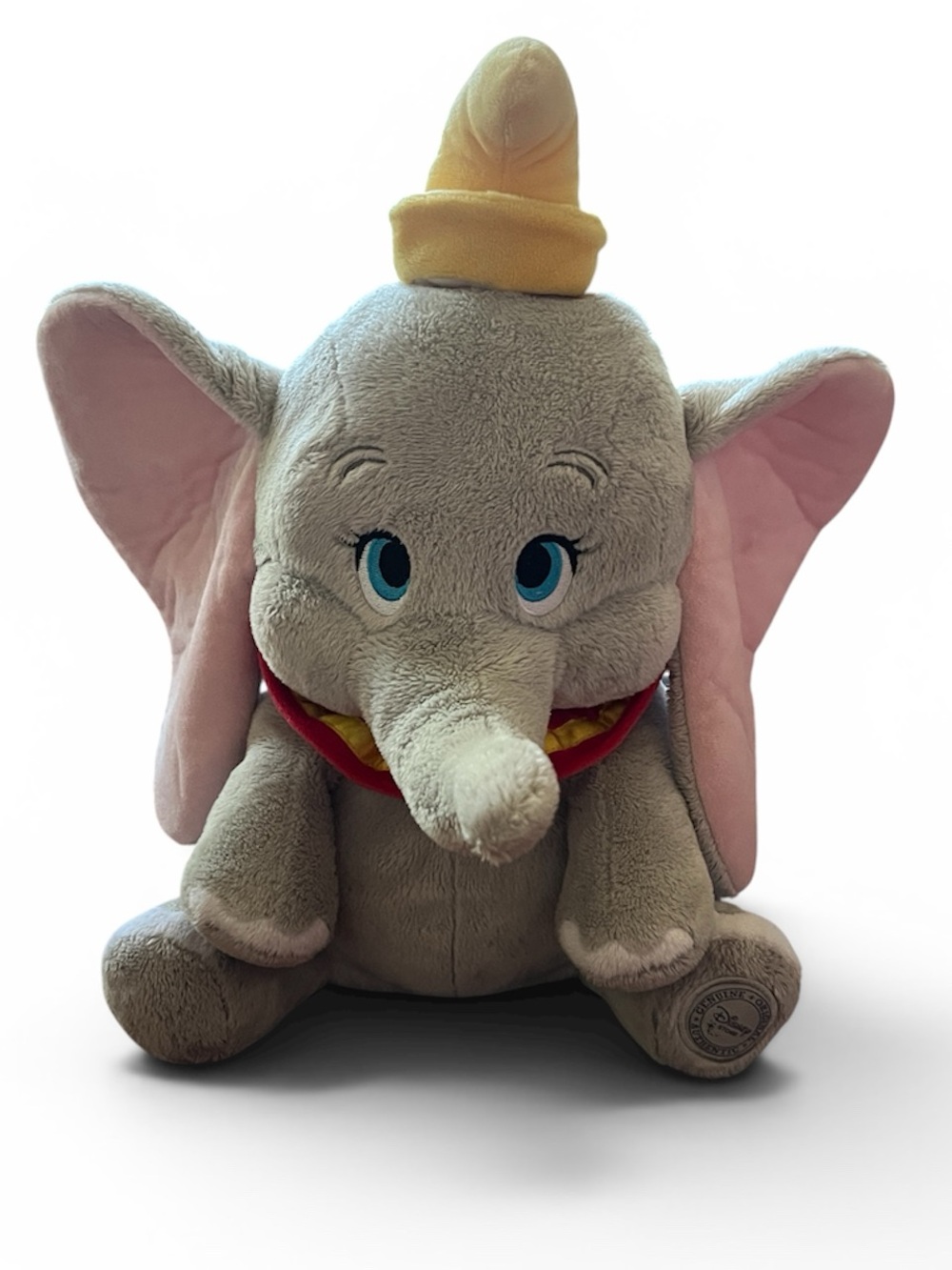 Authentic Disney Store Dumbo plush toy 14-15 inch